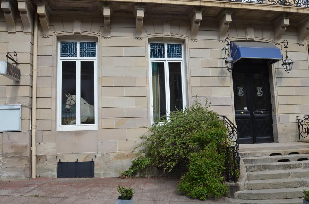 L'Empereur, Sa Femme Et Le Petit Prince Plombières-les-Bains Exterior foto
