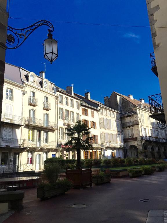L'Empereur, Sa Femme Et Le Petit Prince Plombières-les-Bains Exterior foto